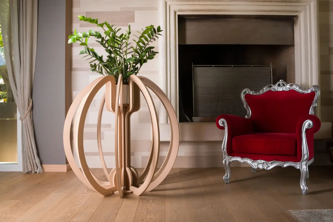 Il vaso in legno più desiderato dell’estate l’accessorio di tendenza per il balcone sotto i 20 euro Immagine selezionata