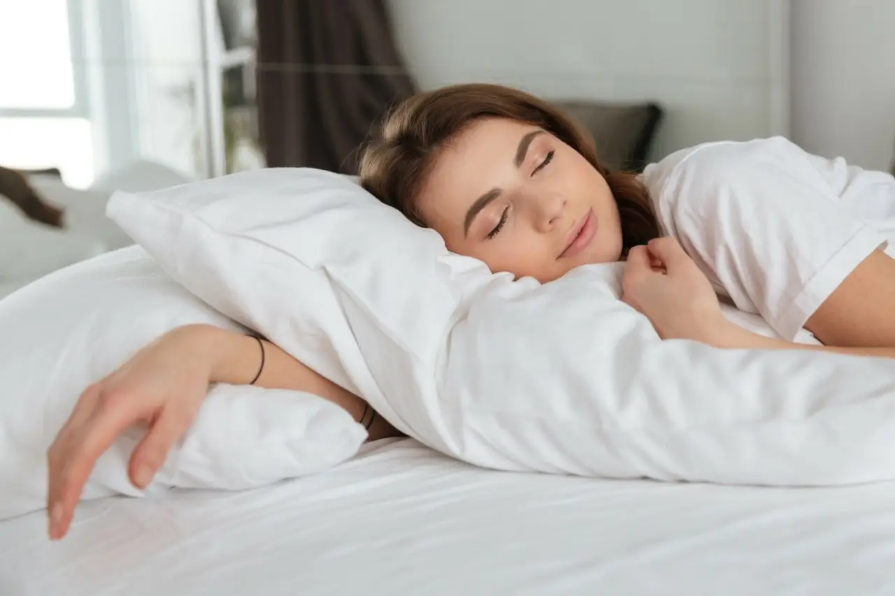Attenzione alla posizione del letto: ecco il consiglio dell’esperta Feng Shui che può cambiarti la vita Immagine selezionata