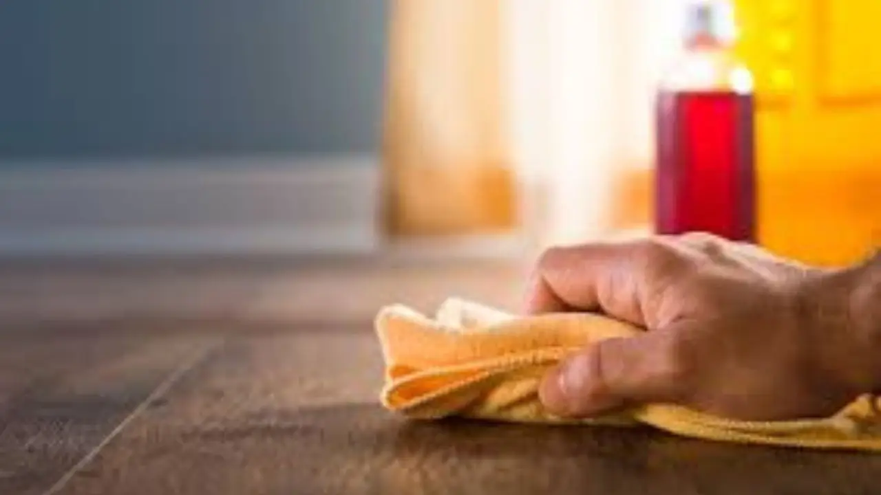 Microfibre il segreto di pulizia che può proteggere o danneggiare i tuoi mobili Immagine selezionata