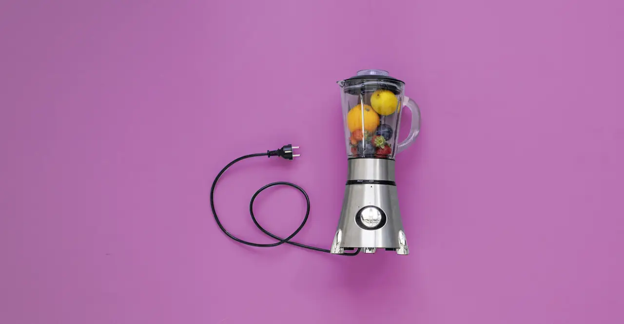 Guida alla pulizia sicura degli accessori del robot da cucina Immagine selezionata